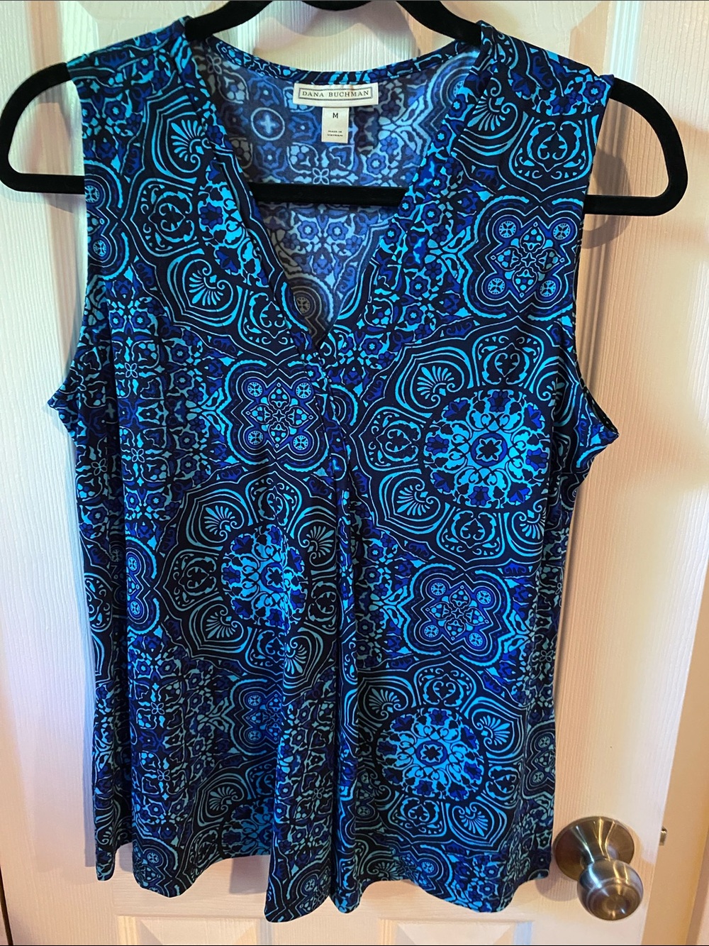 Dana Buchman Blue and Black Geometric Print Tank Top